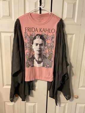 Frida Kahlo Upcycled Graphic T-Shirt with Patterned Flowy Sleeves - OSFM
